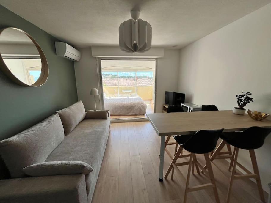 Studio Vue Mer Avec Piscine Et Terrain De Tennis Sausset-les-Pins Εξωτερικό φωτογραφία